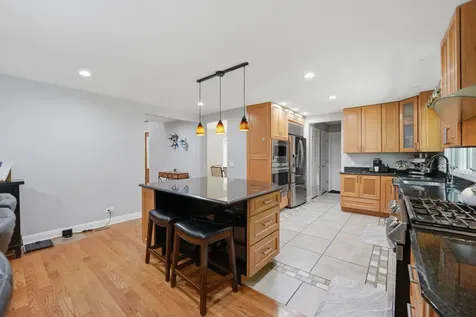 26792 West Lakeview Drive S Lake Barrington IL 60084