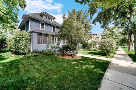 729 North Grove Avenue Oak Park IL 60302
