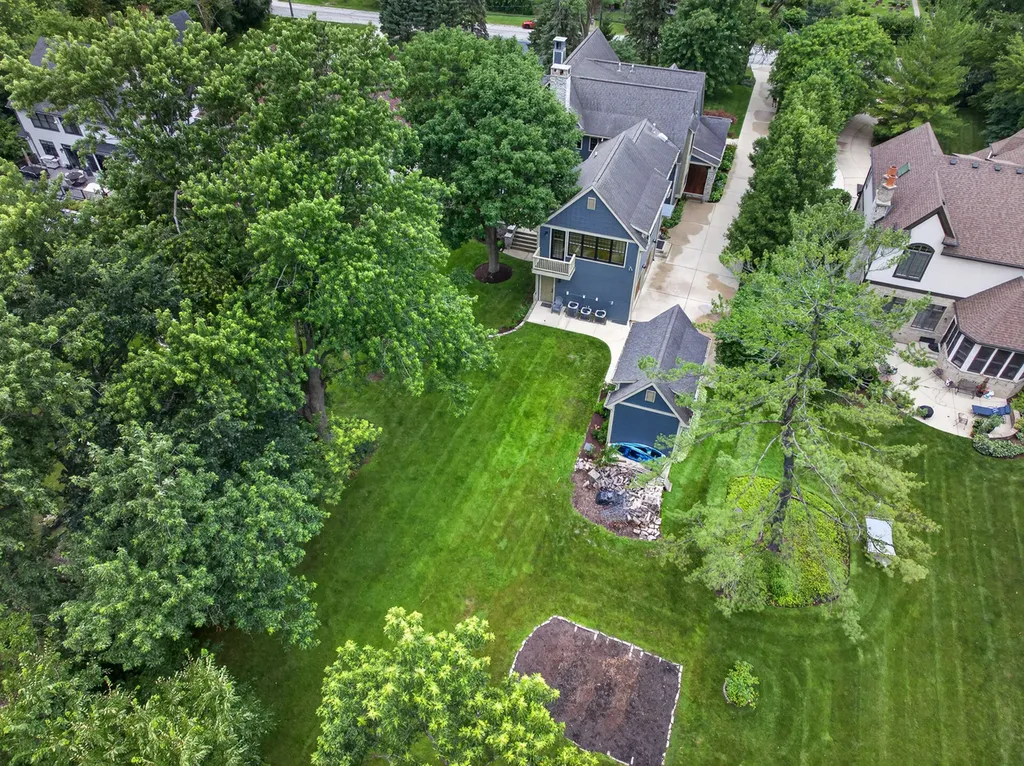 6421 Bentley Avenue Willowbrook IL 60527