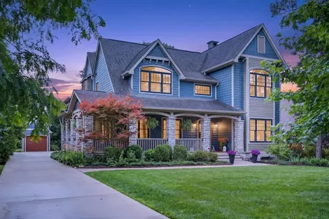 6421 Bentley Avenue Willowbrook IL 60527