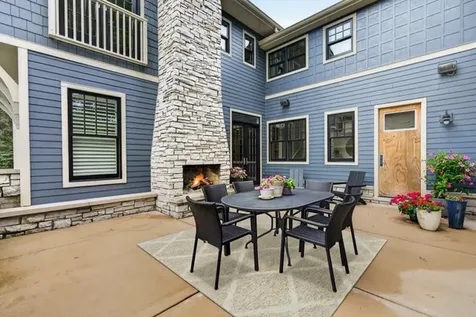 6421 Bentley Avenue Willowbrook IL 60527