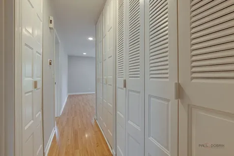 247 Sunset Court Vernon Hills IL 60061
