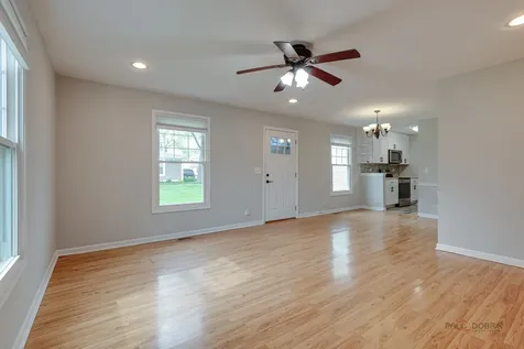247 Sunset Court Vernon Hills IL 60061