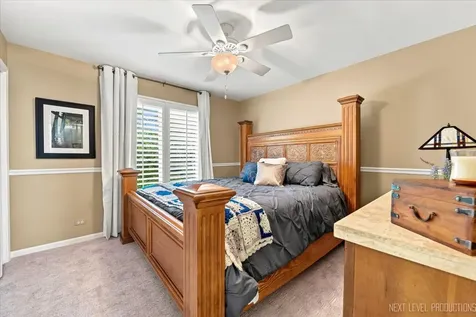 824 Sterling Avenue Geneva IL 60134