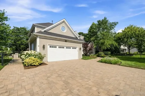824 Sterling Avenue Geneva IL 60134