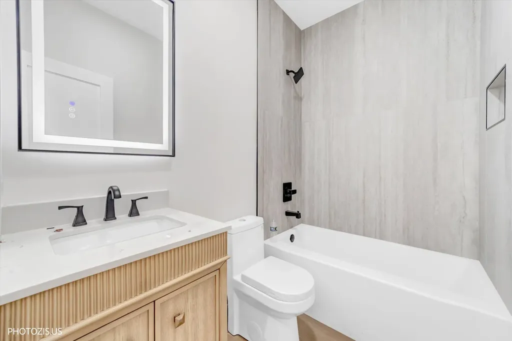 6538 South Kimbark Avenue Chicago IL 60637