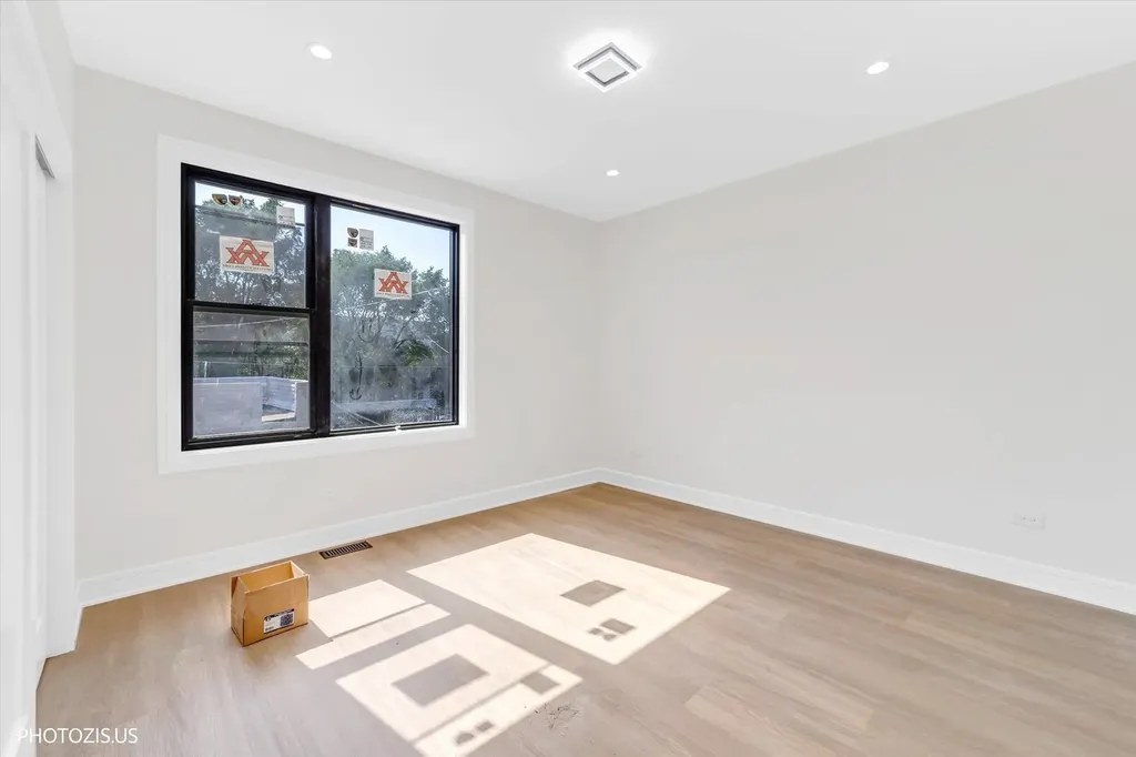 6538 South Kimbark Avenue Chicago IL 60637