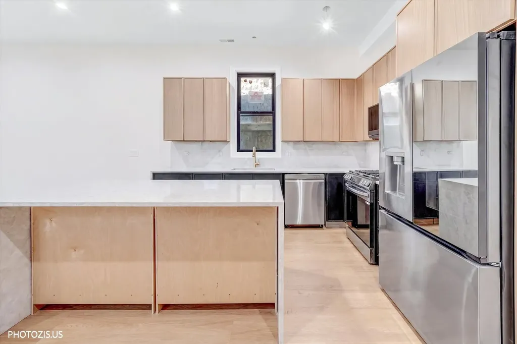 6538 South Kimbark Avenue Chicago IL 60637