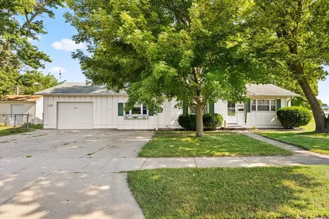 704 East 4th Street Streator IL 61364