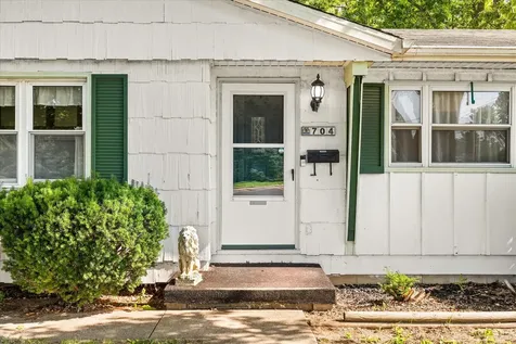 704 East 4th Street Streator IL 61364