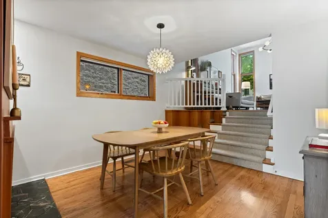 1050 West Webster Avenue Chicago IL 60614