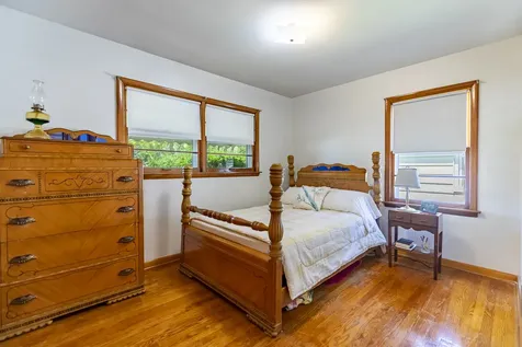 17337 Roy Street Lansing IL 60438