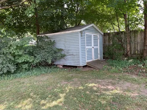 2617 17TH Avenue Rockford IL 61108