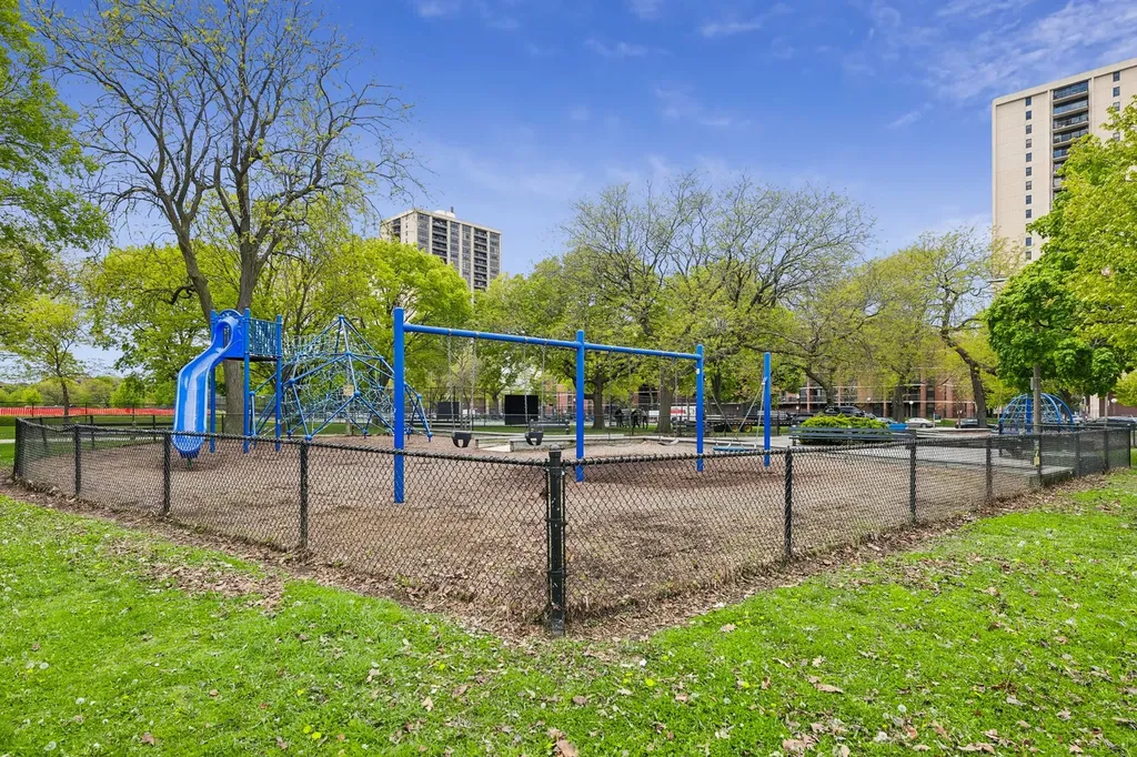 3001 South Michigan Avenue Chicago IL 60616