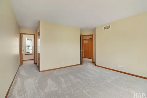 669 Morris Court Lakemoor IL 60051