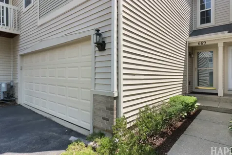 669 Morris Court Lakemoor IL 60051