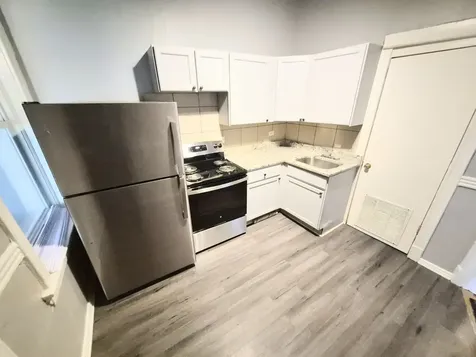 6622 South Saint Lawrence Avenue Chicago IL 60637