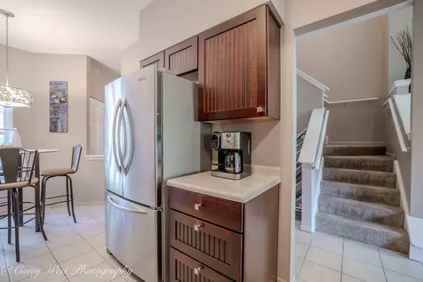 163 North Barton Trail Batavia IL 60510