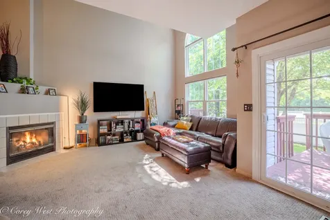 163 North Barton Trail Batavia IL 60510