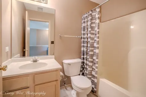 163 North Barton Trail Batavia IL 60510