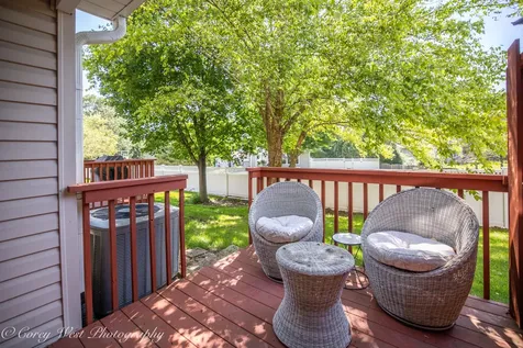 163 North Barton Trail Batavia IL 60510
