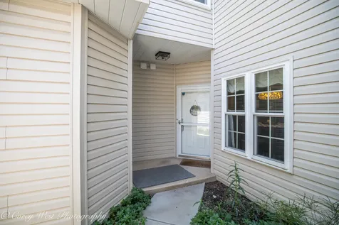 163 North Barton Trail Batavia IL 60510