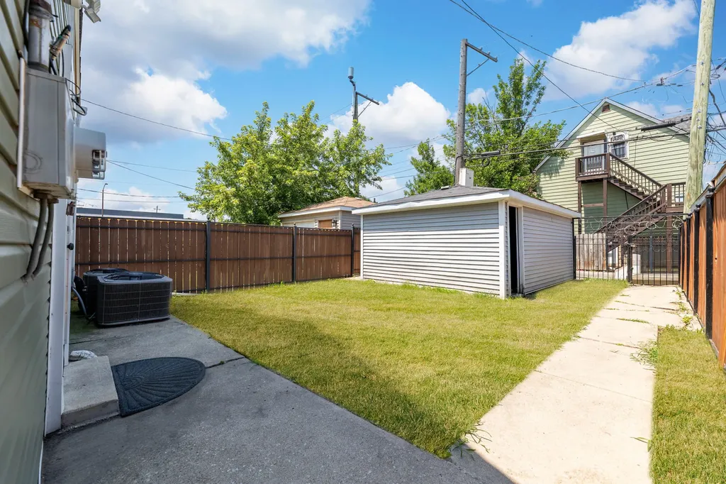 2746 West 47th Street Chicago IL 60632