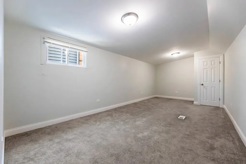 2746 West 47th Street Chicago IL 60632