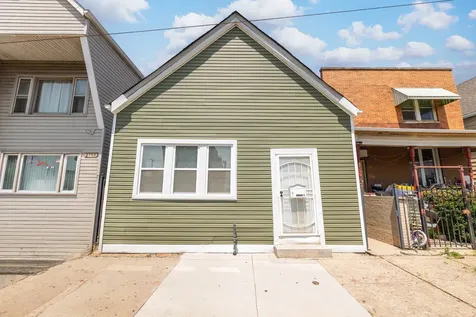 2746 West 47th Street Chicago IL 60632