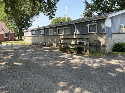 402 Oak Grove Avenue South Beloit IL 61080