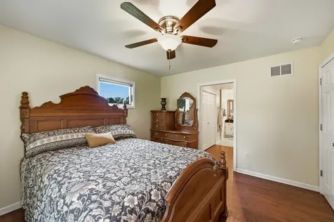 32 East Rickard Drive Oswego IL 60543