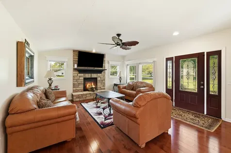 32 East Rickard Drive Oswego IL 60543