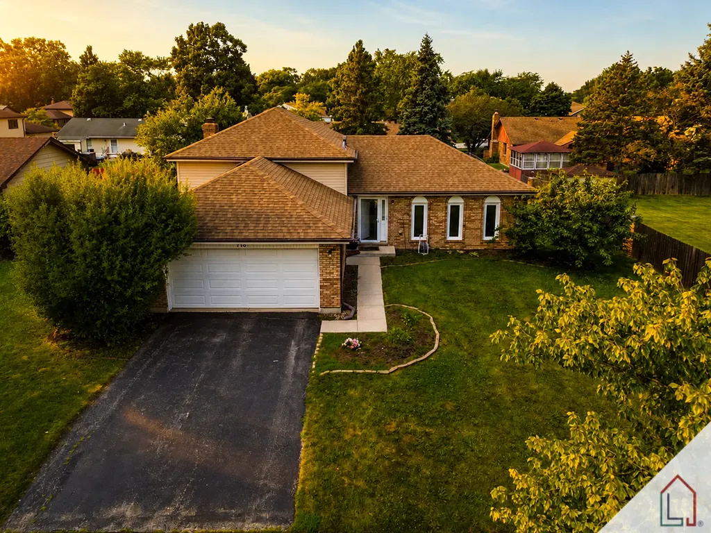 716 Oxford Avenue Matteson IL 60443