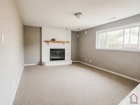 716 Oxford Avenue Matteson IL 60443