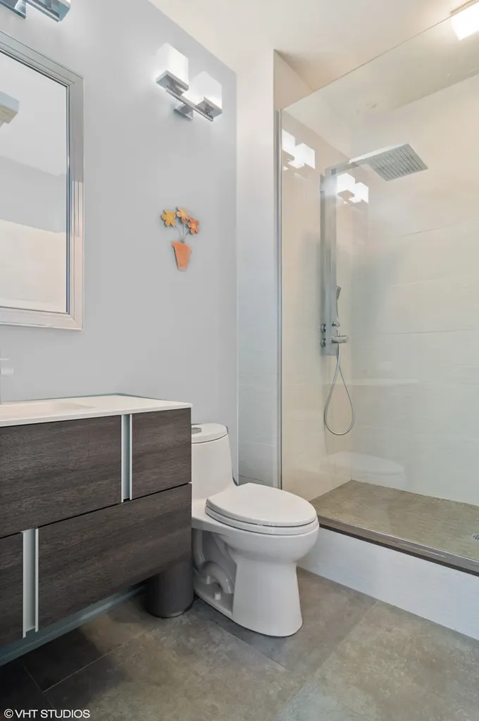 33 West Ontario Street Chicago IL 60654