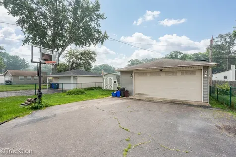 579 Coolidge Avenue Glen Ellyn IL 60137