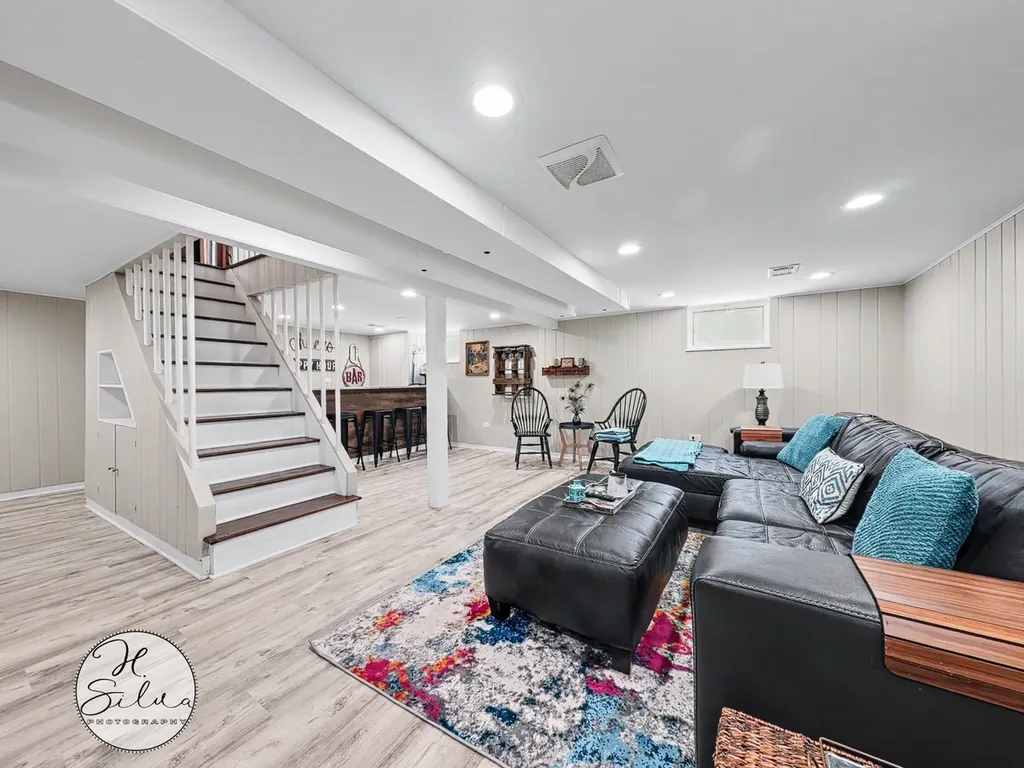 419 South Michigan Avenue Villa Park IL 60181