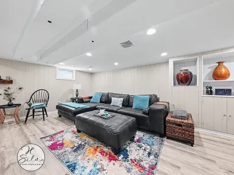 419 South Michigan Avenue Villa Park IL 60181