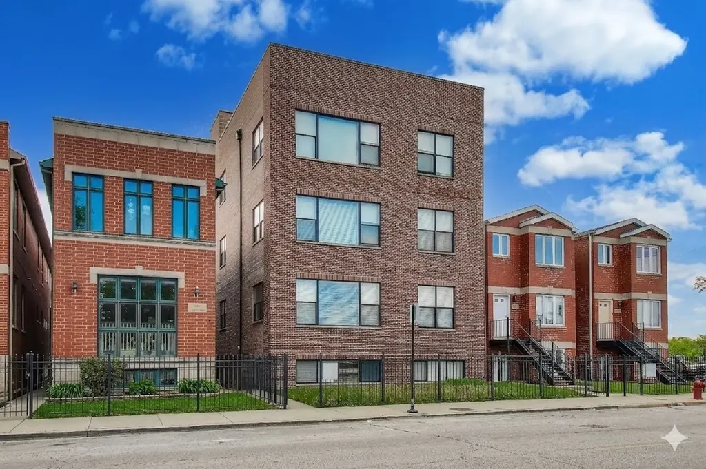 504 South Oakley Boulevard Chicago IL 60612