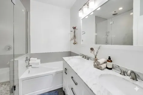504 South Oakley Boulevard Chicago IL 60612