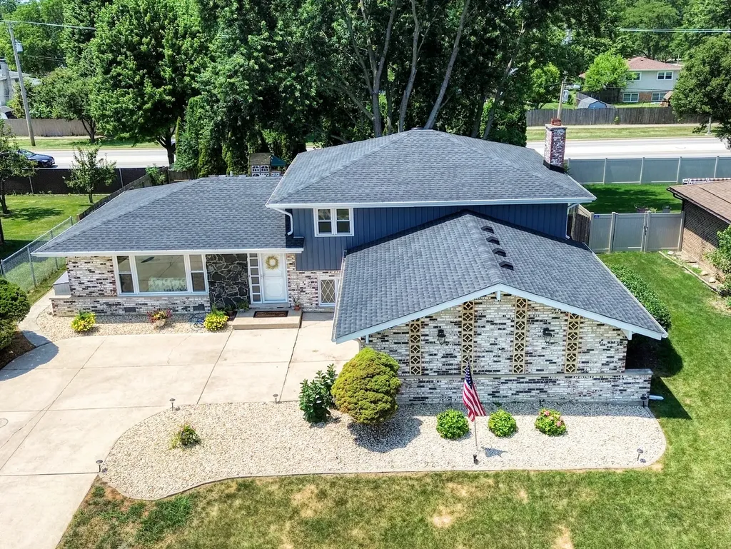 7014 Wilcox Avenue Darien IL 60561