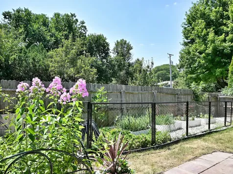 7014 Wilcox Avenue Darien IL 60561