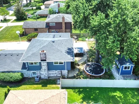 7014 Wilcox Avenue Darien IL 60561