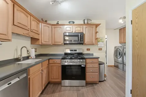 1503 Haise Lane Elk Grove Village IL 60007