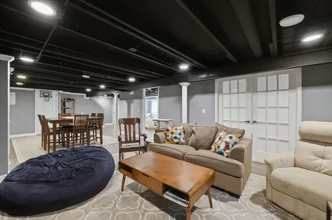 1503 Haise Lane Elk Grove Village IL 60007