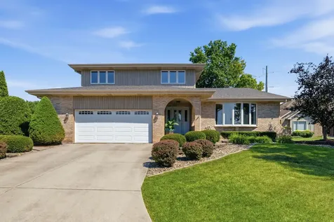 14519 South Pine Grove Drive Homer Glen IL 60491
