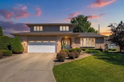 14519 South Pine Grove Drive Homer Glen IL 60491