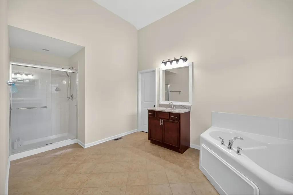 4231 Honey Locust Drive Naperville IL 60564