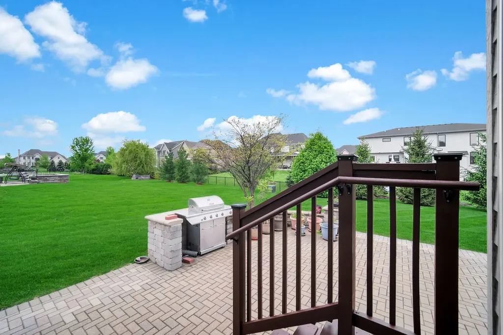 4231 Honey Locust Drive Naperville IL 60564