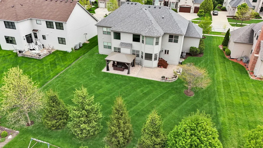 4231 Honey Locust Drive Naperville IL 60564